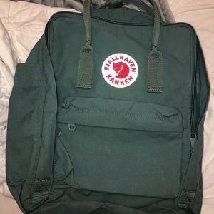 FROST GREEN FJALLRAVEN BACKPACK 25% OFF ORIGINAL